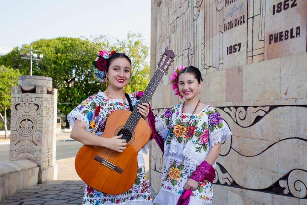 Las Hermanitas Pech Bolio