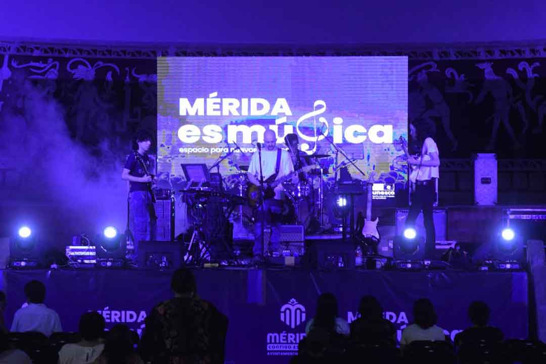 43 ME╠üRIDA ES MU╠üSICA SUENA EN ME╠üRIDA